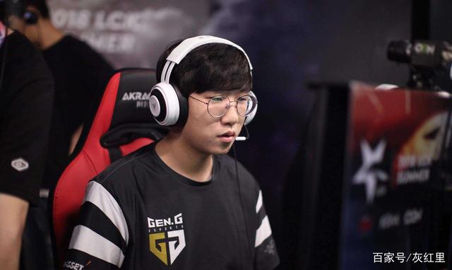 在防守端阅 在防守端阅